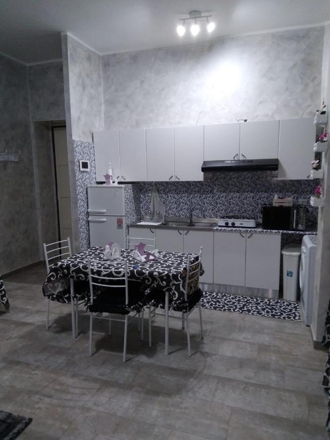 Lusy House Villa Катания Екстериор снимка